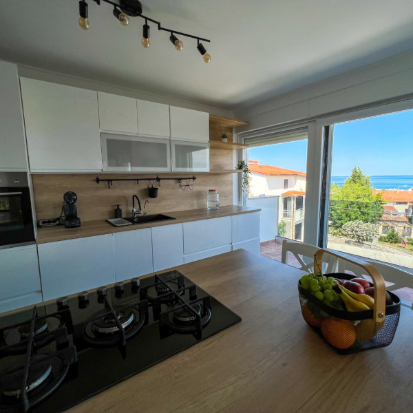 Kitchen, Apartmani Korana, Apartments Korana Štinjan - Pula, with Jacuzzi and Sea View of Brijuni Pula